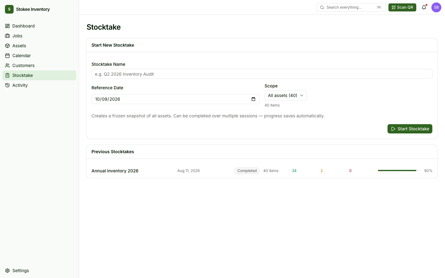 Stokee Inventory stocktake screen: start a new stocktake with a name, reference date and scope, and a completed 'Annual inventory 2026' run at 90 percent.